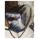 Cuisinart Toaster & Farberware Electric Can Opener