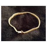 Beautiful 14K Gold Bracelet - 7.0 grams