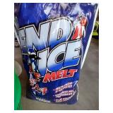 Bucket & Bag of Ice Melt