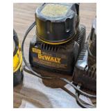 DeWalt Battery Flash Light Set