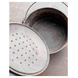 Cast Iron Pot with Lid