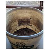 Large Rangeland Feed Bucket