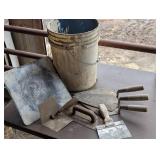Concrete/Mud Finishing Lot - 7 Piece - Trowels, Edger, Holder Plate
