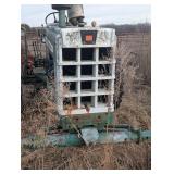 Oliver 1650 Crop Tractor - Newer Tires - Runs