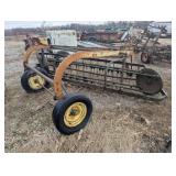 John Deere 896 - pull-type, parallel-bar side-delivery hay rake
