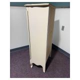 vintage Dixon Powdermaker French Louis XV style semainier lingerie chest featuring a cream finish with gold gilt trim