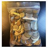 2.38 lbs Mix International Coinage, Wide Variety of Nationalities/Mintages w/Few Duplicates, Most 50+ Years Old 2.38 lbs Mix International Coinage, Wide Variety of Nationalities/Mintages w/Few Duplicates, Most 50+ Years Old
