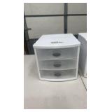 Sterilite 3 drawer containers lot of 3 Sterilite 3 drawer containers lot of 3