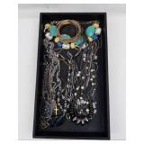 Assorted Jewelry Necklaces & Bracelets - Turquoise Stones, Pearls & Glass Beads Assorted Jewelry Necklaces & Bracelets - Turquoise Stones, Pearls & Glass Beads