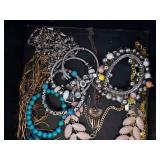 Costume Jewelry - Assorted Necklaces & Bracelets Collection Costume Jewelry - Assorted Necklaces & Bracelets Collection