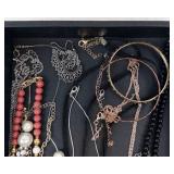 Jewelry Assortment - Necklaces, Bracelets & Earrings Jewelry Assortment - Necklaces, Bracelets & Earrings