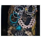 Costume Jewelry - Assorted Necklaces & Bracelets Collection Costume Jewelry - Assorted Necklaces & Bracelets Collection