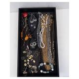 Assorted Costume Jewelry Collection - Necklaces, Bracelets, Earrings & Rings Assorted Costume Jewelry Collection - Necklaces, Bracelets, Earrings & Rings