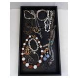Costume Jewelry Assortment - Pearl Bead Necklaces, Bracelets & Earrings Costume Jewelry Assortment - Pearl Bead Necklaces, Bracelets & Earrings
