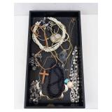 Pearl & Bead Costume Jewelry Collection - Necklaces, Bracelets & Pendants Pearl & Bead Costume Jewelry Collection - Necklaces, Bracelets & Pendants