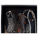 Assorted Necklaces & Beads - Pearl Strand & Flower Pendant Assorted Necklaces & Beads - Pearl Strand & Flower Pendant