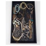 Costume Jewelry Lot - Mixed Bracelets, Bangles, Necklaces & Pendant Costume Jewelry Lot - Mixed Bracelets, Bangles, Necklaces & Pendant