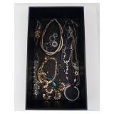 Costume Jewelry Collection - Necklaces, Bracelets, Rings, Beads & Pearls Costume Jewelry Collection - Necklaces, Bracelets, Rings, Beads & Pearls