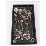 Costume Jewelry Lot - Mixed Necklaces, Bracelets, Earrings & Brooches Costume Jewelry Lot - Mixed Necklaces, Bracelets, Earrings & Brooches