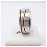 JRI Mexico Sterling Silver SPINNER Ring. Size 7.5. JRI Mexico Sterling Silver SPINNER Ring. Size 7.5.