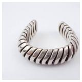 Sterling Silver Flexible Rope Ring. - Open Adjustable Band. Size 8-9. Sterling Silver Flexible Rope Ring. - Open Adjustable Band. Size 8-9.