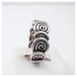 Sterling Silver Swirl Band Ring - Size 6.5 Sterling Silver Swirl Band Ring - Size 6.5