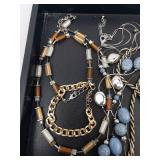 Assorted Jewelry Necklaces & Bracelets - Pearl Strands, Turquoise Beads & Metal Chains Assorted Jewelry Necklaces & Bracelets - Pearl Strands, Turquoise Beads & Metal Chains