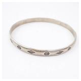 Sterling Silver Bangle Bracelet - Patterned Grapes/Leaves Motif Sterling Silver Bangle Bracelet - Patterned Grapes/Leaves Motif