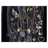 Assorted Jewelry Lot: Necklaces & Bracelets - Mixed Metals Assorted Jewelry Lot: Necklaces & Bracelets - Mixed Metals