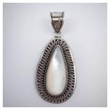 Suarti Sterling Silver Teardrop Pendant - Mother of Pearl Suarti Sterling Silver Teardrop Pendant - Mother of Pearl