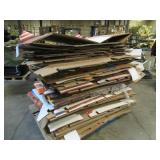 Pallet of Around 25 Heavy Duty Used Cardboard Gaylord Boxes in Excellent Condition.