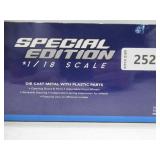 NEW Maisto Exclusive 1/18 Diecast Special Edition 2022 Audi RS E-Tron GT - Silver