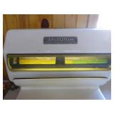 Vintage Hobart Dayton Moneyweight Meat Scale