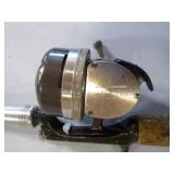 6 Fishing Rods and Reels