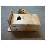2 Bird Houses