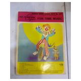 Vintage Organ and Radio