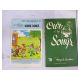 Vintage Organ and Radio