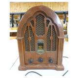 Vintage Organ and Radio