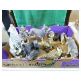 13 Wolf Figurines