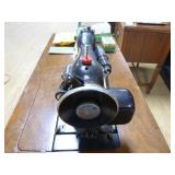 Vintage Singer Sewing Machine in Cabinet