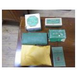 Vintage Singer Sewing Machine in Cabinet