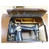 Vintage Singer Sewing Machine in Cabinet