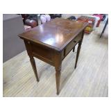 Vintage Singer Sewing Machine in Cabinet