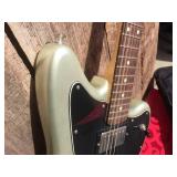 FENDER JAGUAR Guitar - MX12317337 Nice!