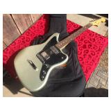 FENDER JAGUAR Guitar - MX12317337 Nice!