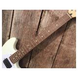 FENDER SQUIER Mustang - Electric Guitar + Case