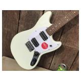 FENDER SQUIER Mustang - Electric Guitar + Case