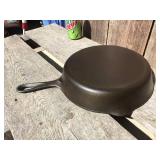 Beautiful Classic - GRISWOLD #8 Cast Iron Skillet - Refurbished!