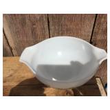 (2) Vintage PYREX Bowls - Good Graphics!