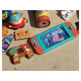 Interesting Group of Vintage Collectable Items! See Pics